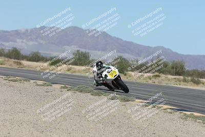 media/Oct-05-2025-CVMA (Sun) [[beeef4f201]]/Race 3-Amateur Supersport Middleweight/